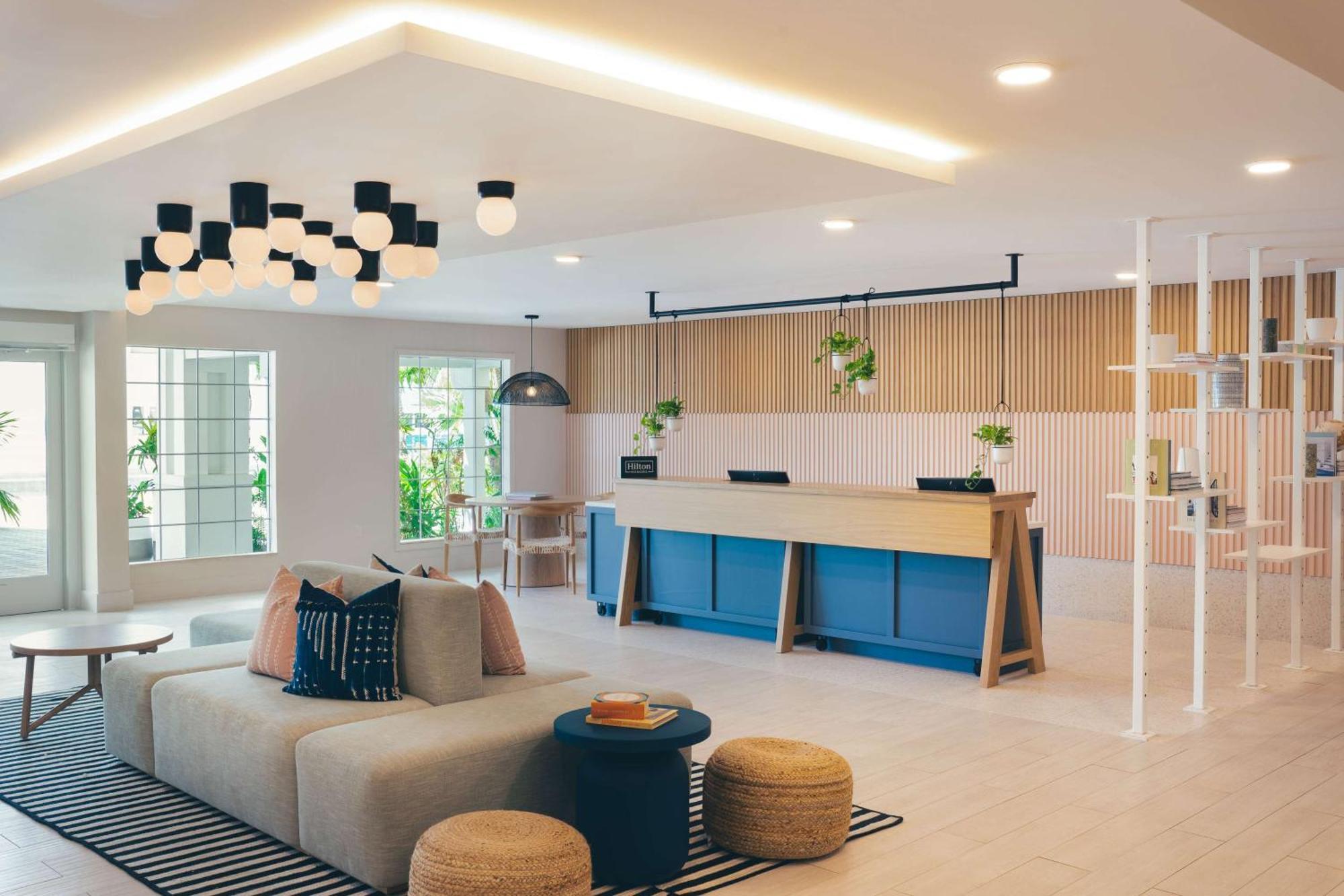 Hampton By Hilton Grand Cayman Seven Mile Beach جورج تاون المظهر الخارجي الصورة