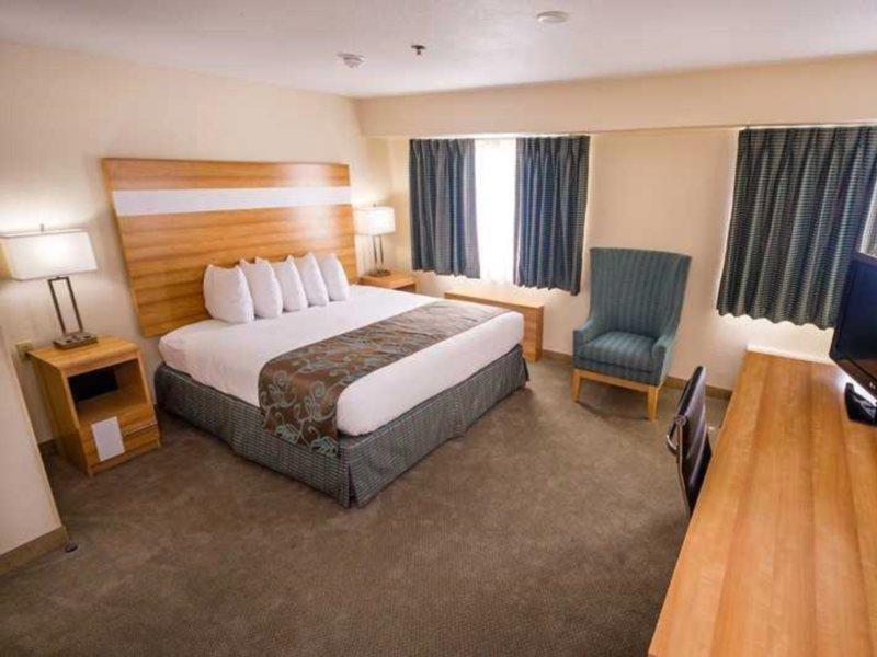 Hampton By Hilton Grand Cayman Seven Mile Beach جورج تاون المظهر الخارجي الصورة