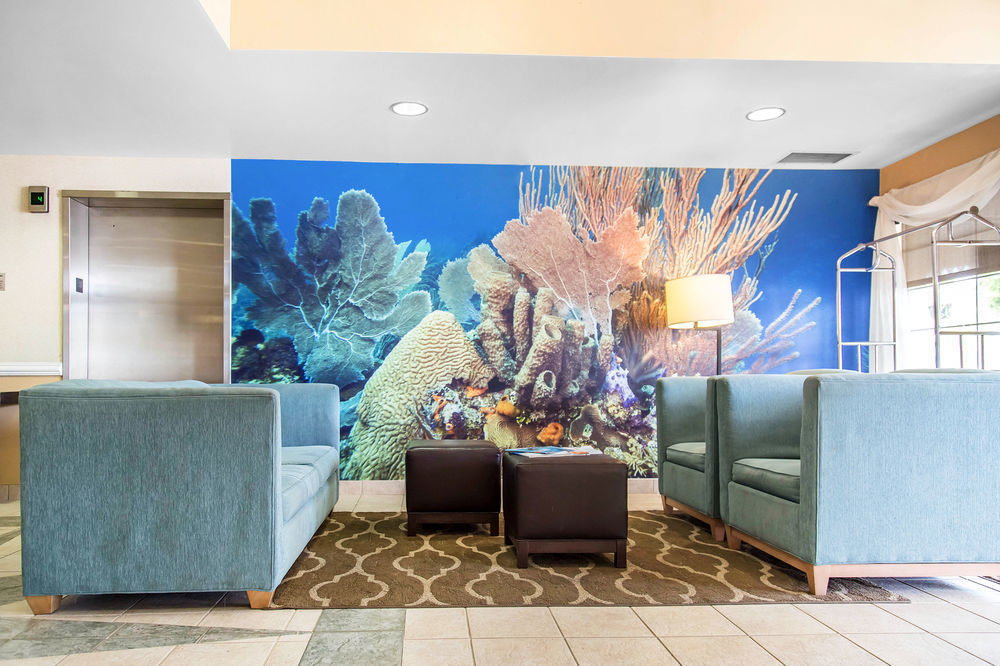 Hampton By Hilton Grand Cayman Seven Mile Beach جورج تاون المظهر الخارجي الصورة